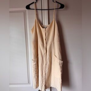 Brand new light yellow dress with pockets Size L